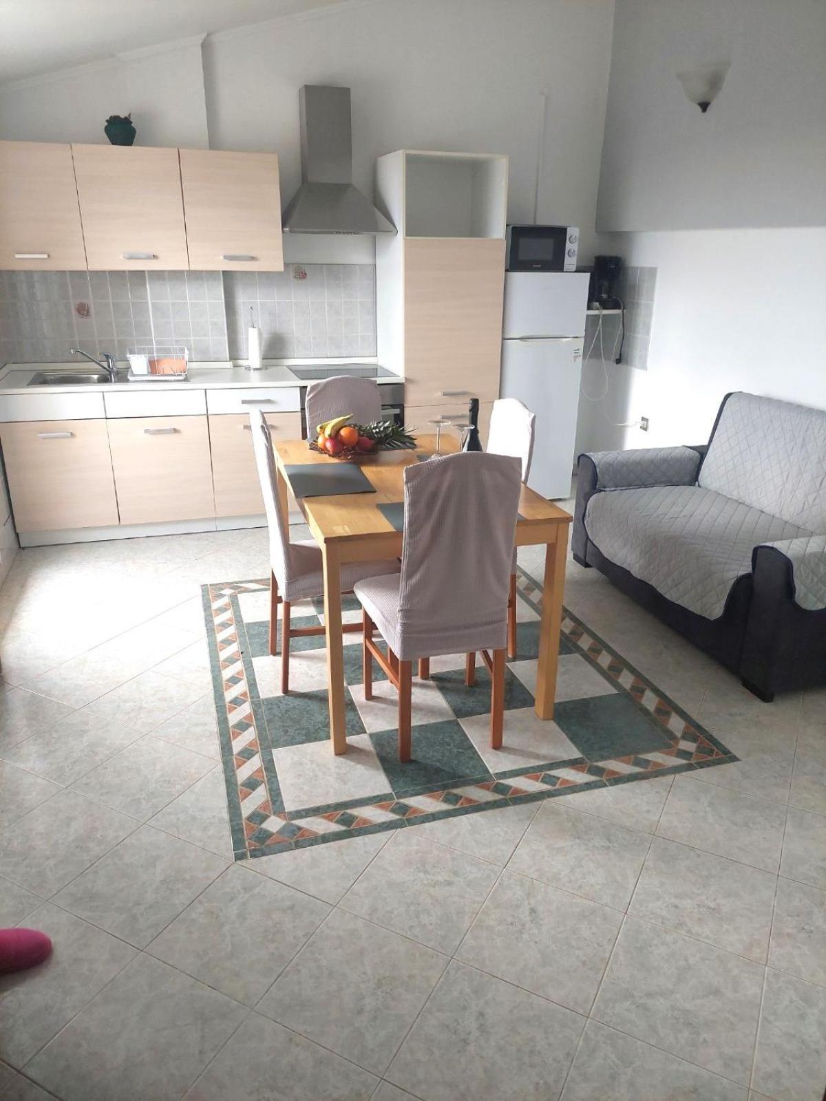 Apartman Andela Labinci Eksteriør billede