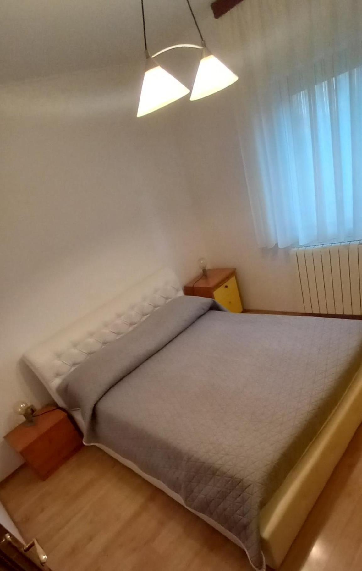 Apartman Andela Labinci Eksteriør billede